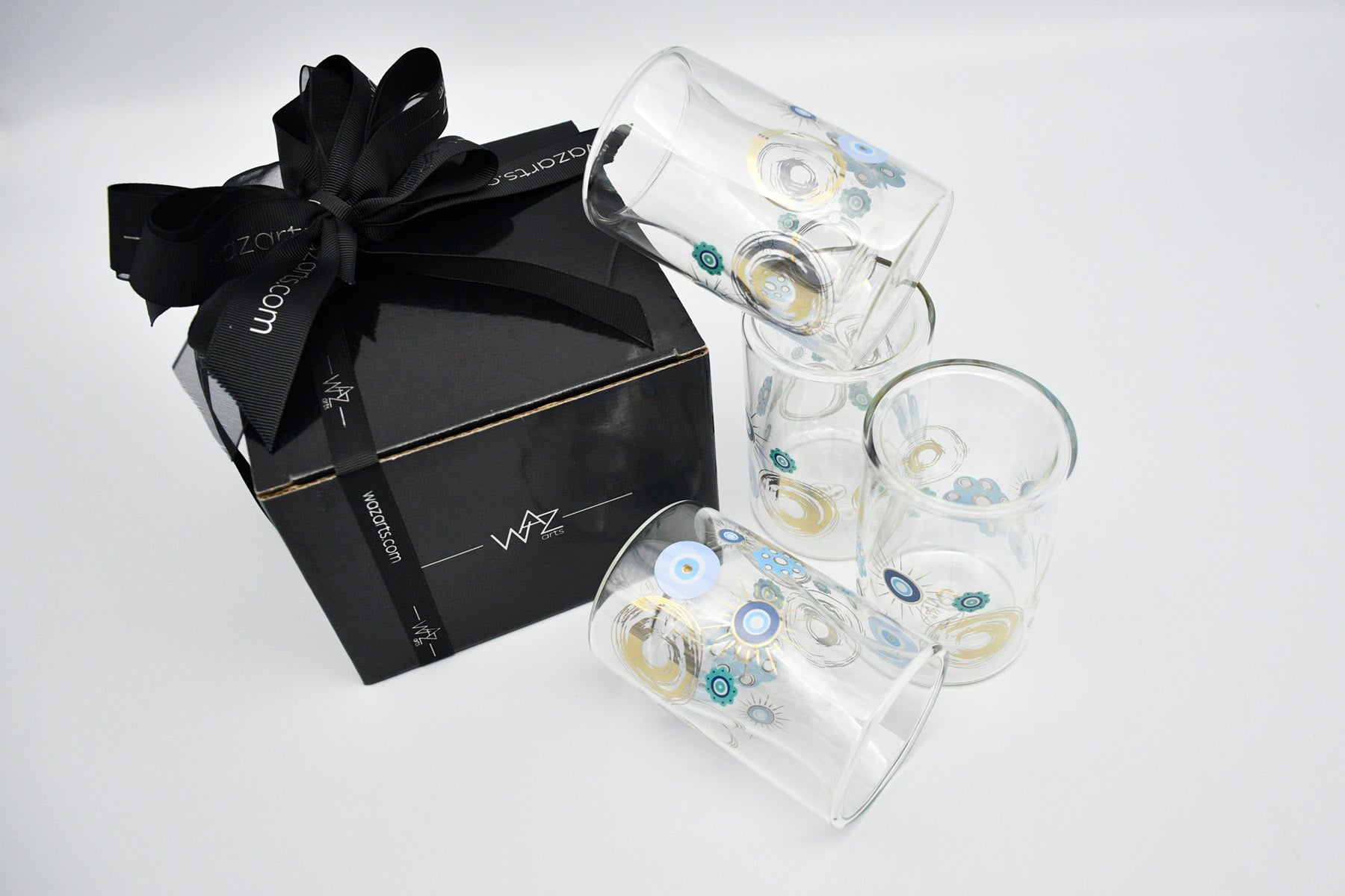 Hand-finished ceramic cups – Dubai luxury gift idea