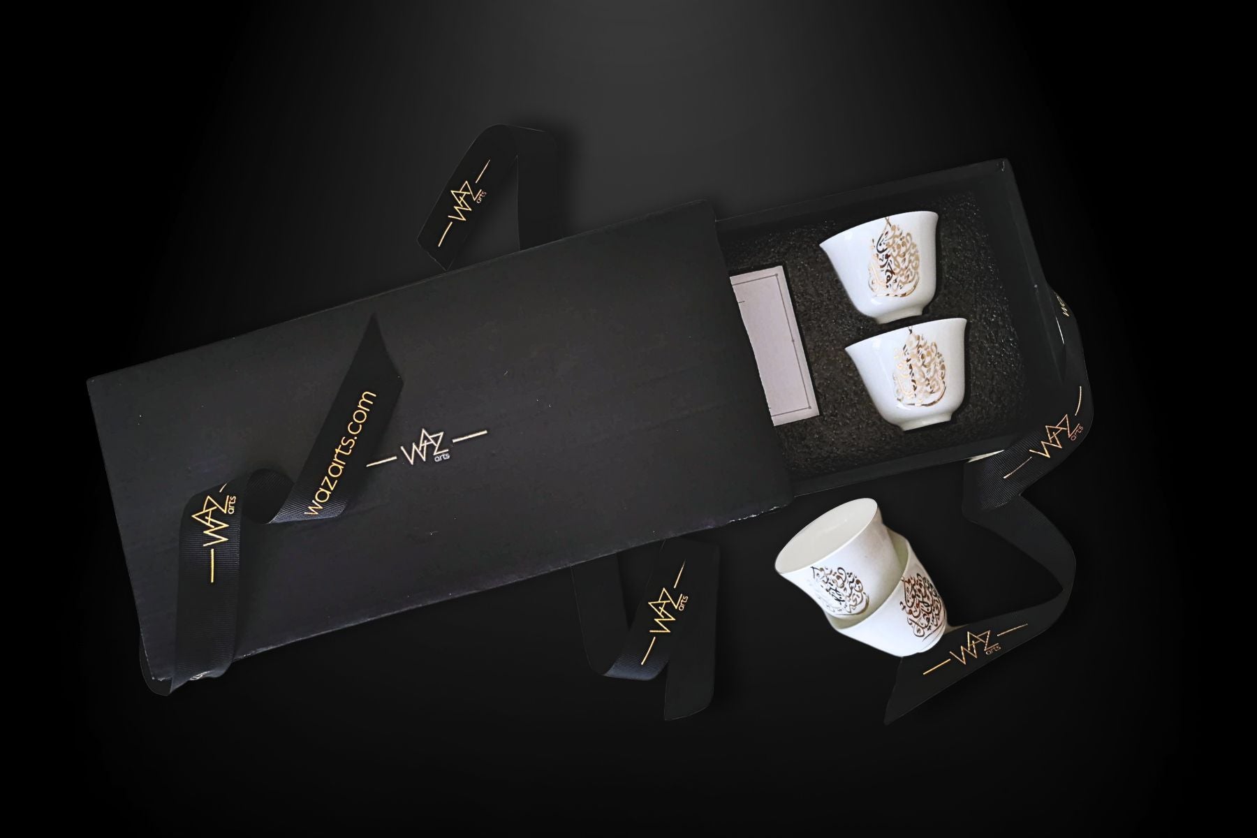 Stackable coffee cup design with traditional style