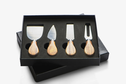 Light Wood Cheese Cutters